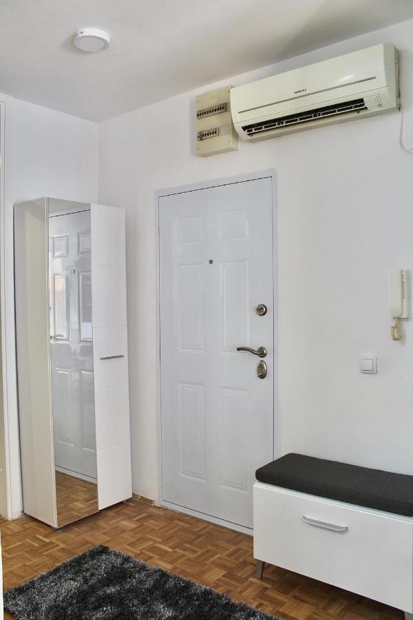 Ramonda - New Belgrade Apartment Ngoại thất bức ảnh